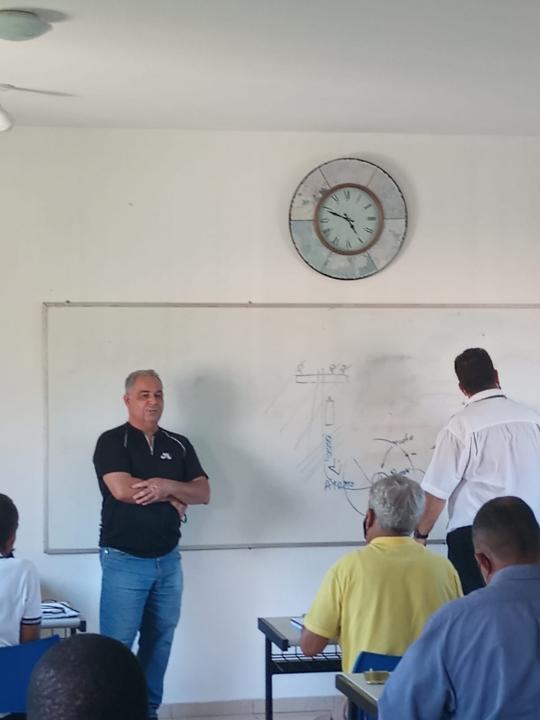 Foto 5 de 20 — Associação consegue parceria e leva curso profissionalizante para moradores do bairro